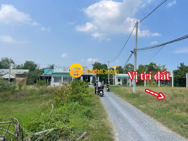 Bán sỉ 5 lô đất tại thị trấn hậu nghĩa kế bên dự án vinhome giá đầu tư