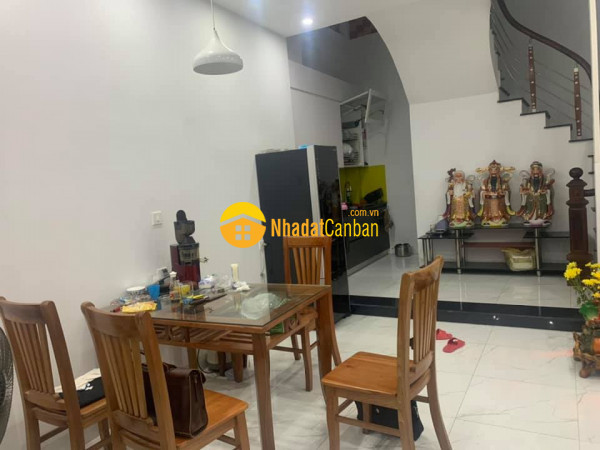 Hàng hiếm tho quan 67m 5 tầng mặt tiền 4.5m chỉ 5.7 ty đong đa.