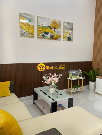 Bán nhà chính chủ hẻm thông xe hơi đường 339, phước long b, giá 5,6ty tl