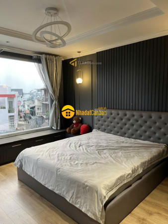 Bán khách sạn gần hồ xuân hương kinh doanh 39 phòng chỉ 145 tỷ