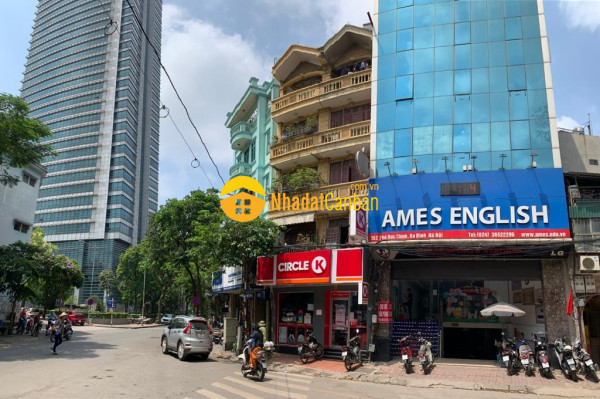 Tòa nhà vp 12 tầng tại ngã tư cửa bắc phó đức chính còn các dt 125 và 250m2 giá rẻ nhất khu vực